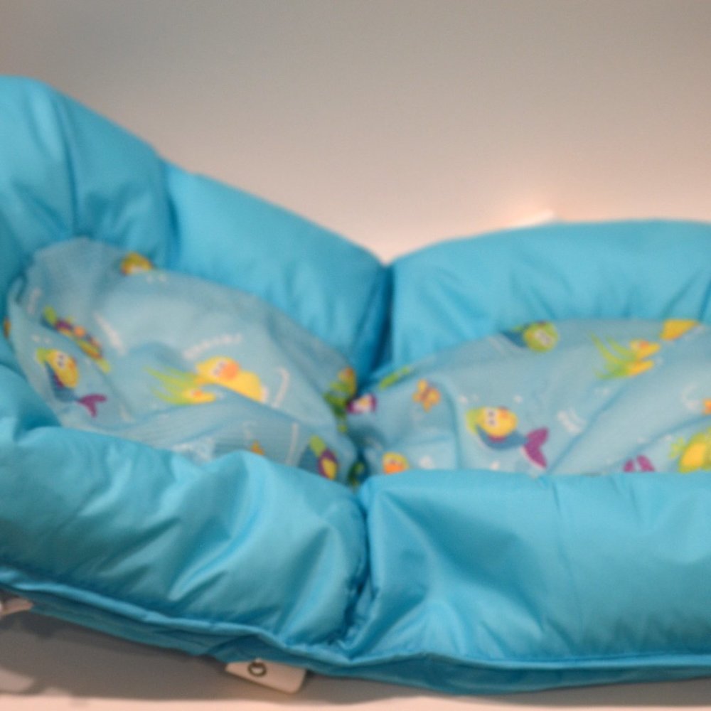 BABIES R US BATHTUB - Picture 4 of 4